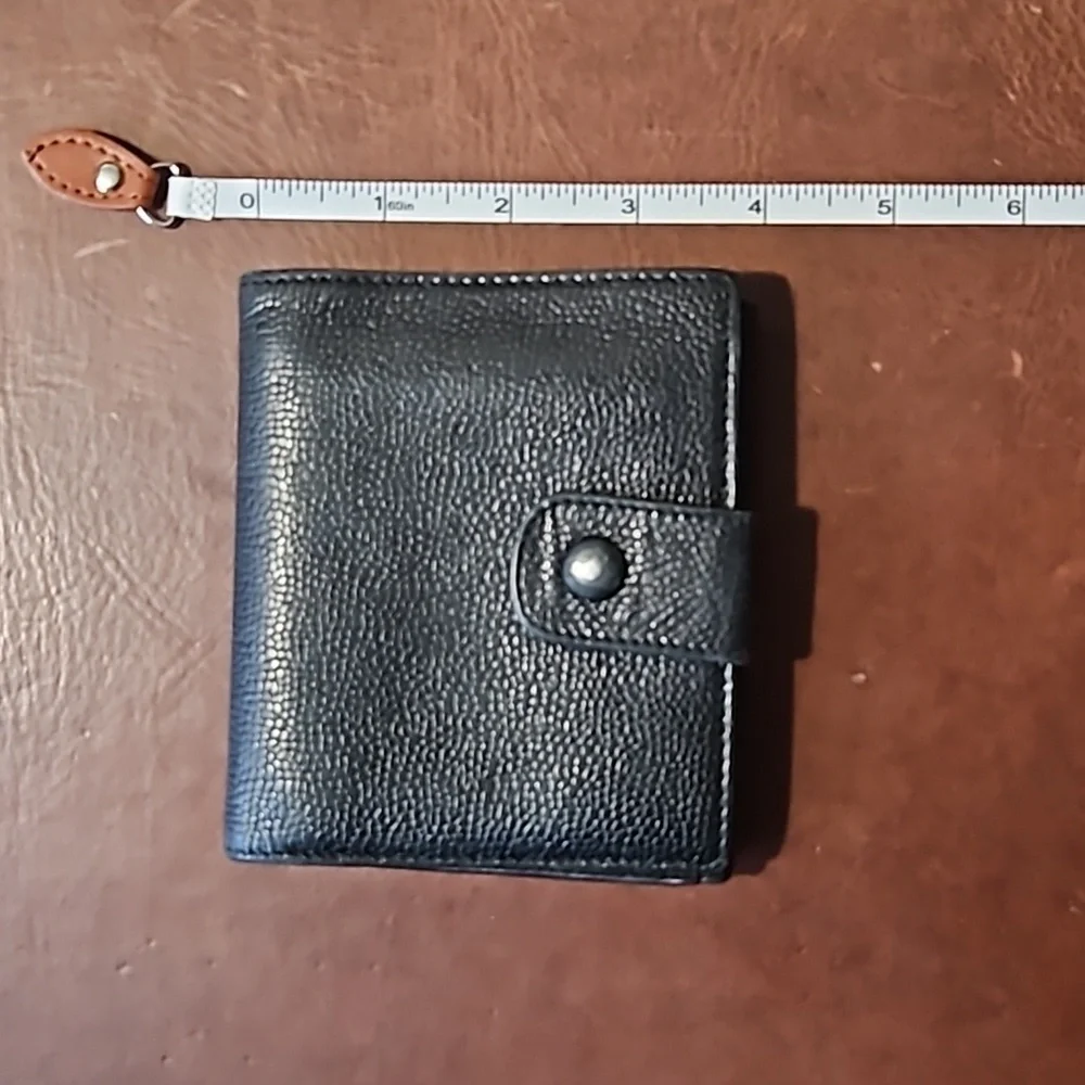 Chanel CC Logo Caviar Lambskin Bifold Wallet